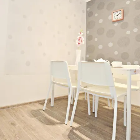 Apartment Jizdarenska *